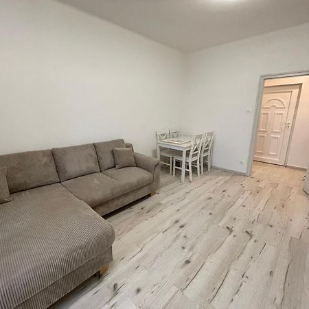 Malompark Apartman With Free Parking Дебрецен Екстер'єр фото