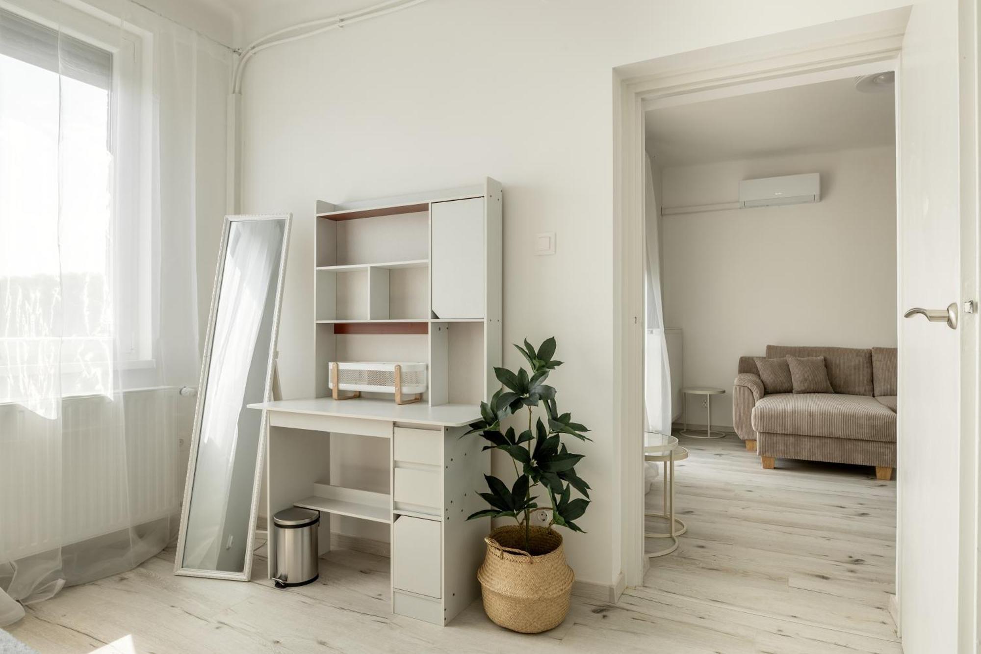 Malompark Apartman With Free Parking Дебрецен Екстер'єр фото